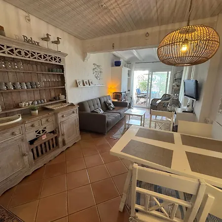 Llevant - Mas Pinell Apartamento *