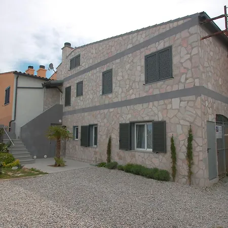 Apartment Llevant - Mas Pinell