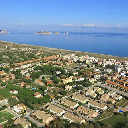 Llevant - Mas Pinell * Torroella De Montgri